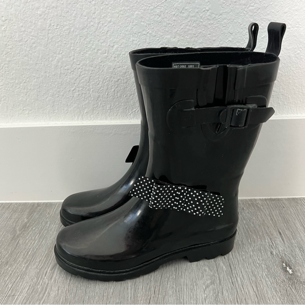 Black rain boots